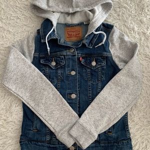 Levi’s Hybrid Trucker Jacket